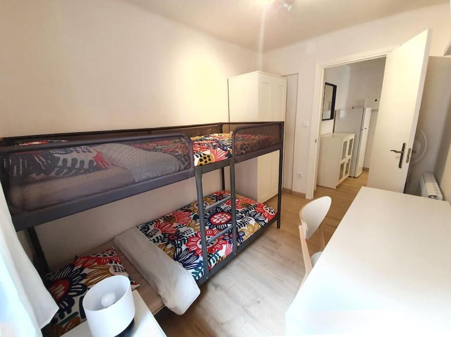 Acogedor Piso En El Centro De Sabinanigo Apartment Ngoại thất bức ảnh